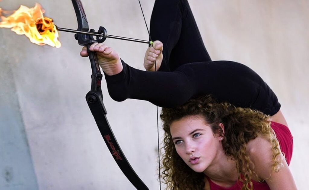 Sofie Dossi Does She Have A Spine Webnewsing 2327